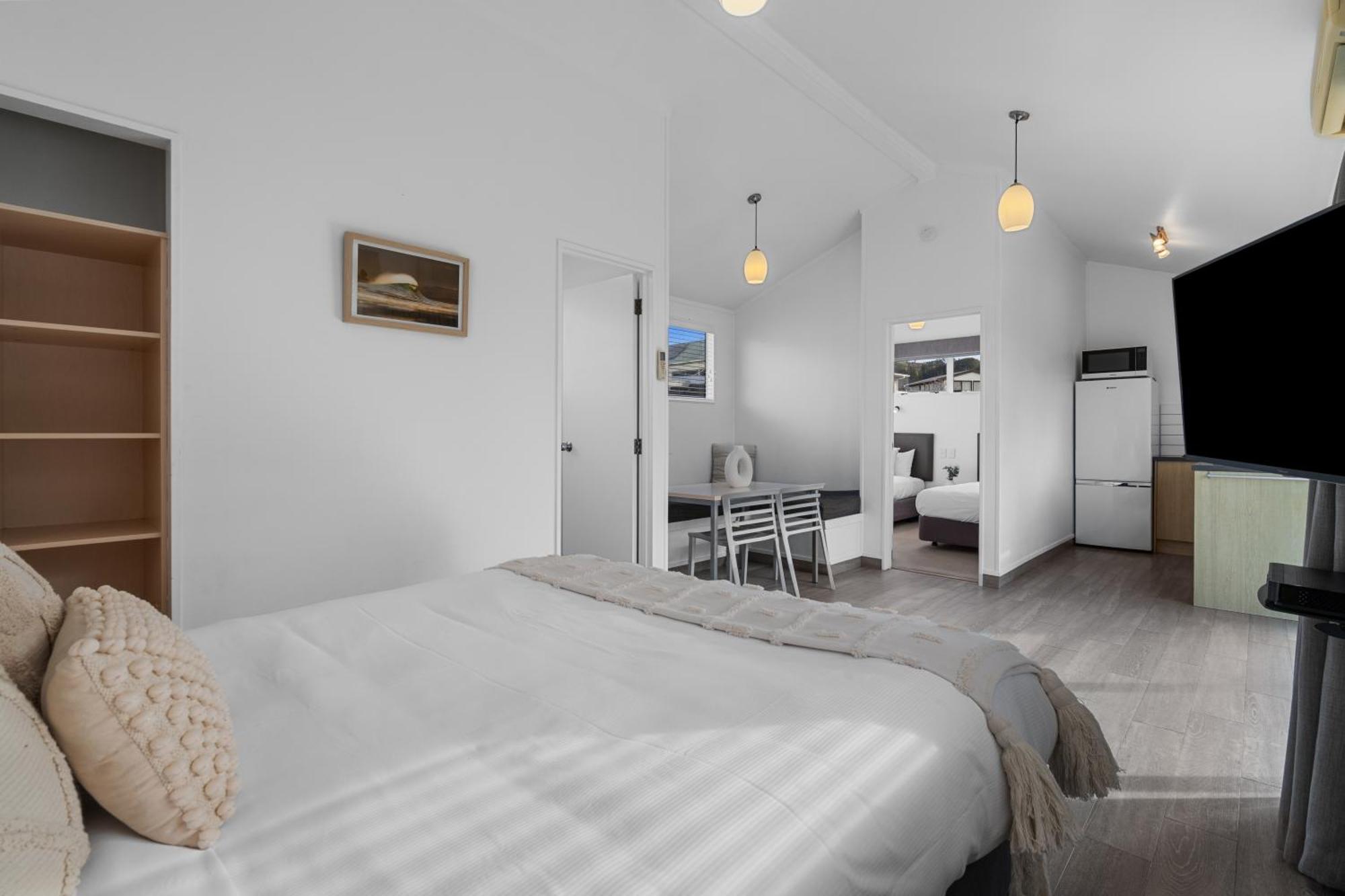 Tasman Holiday Parks - Waihi Beach Eksteriør bilde Interior of a typical apartment